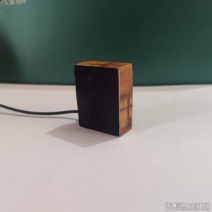 手工 DIY 火柴盒大小的木质蓝牙音箱 