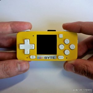 MicroByte：基于 ESP32 DIY 复古游戏机 