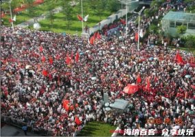 摩肩接踵的故事 - 摩肩接踵典故 - 成语故事 