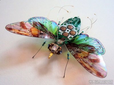 一堆电子元件能DIY什么样的手工艺品？
