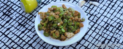 蚕豆炒鸡丁的做法 蚕豆炒鸡丁怎么做 